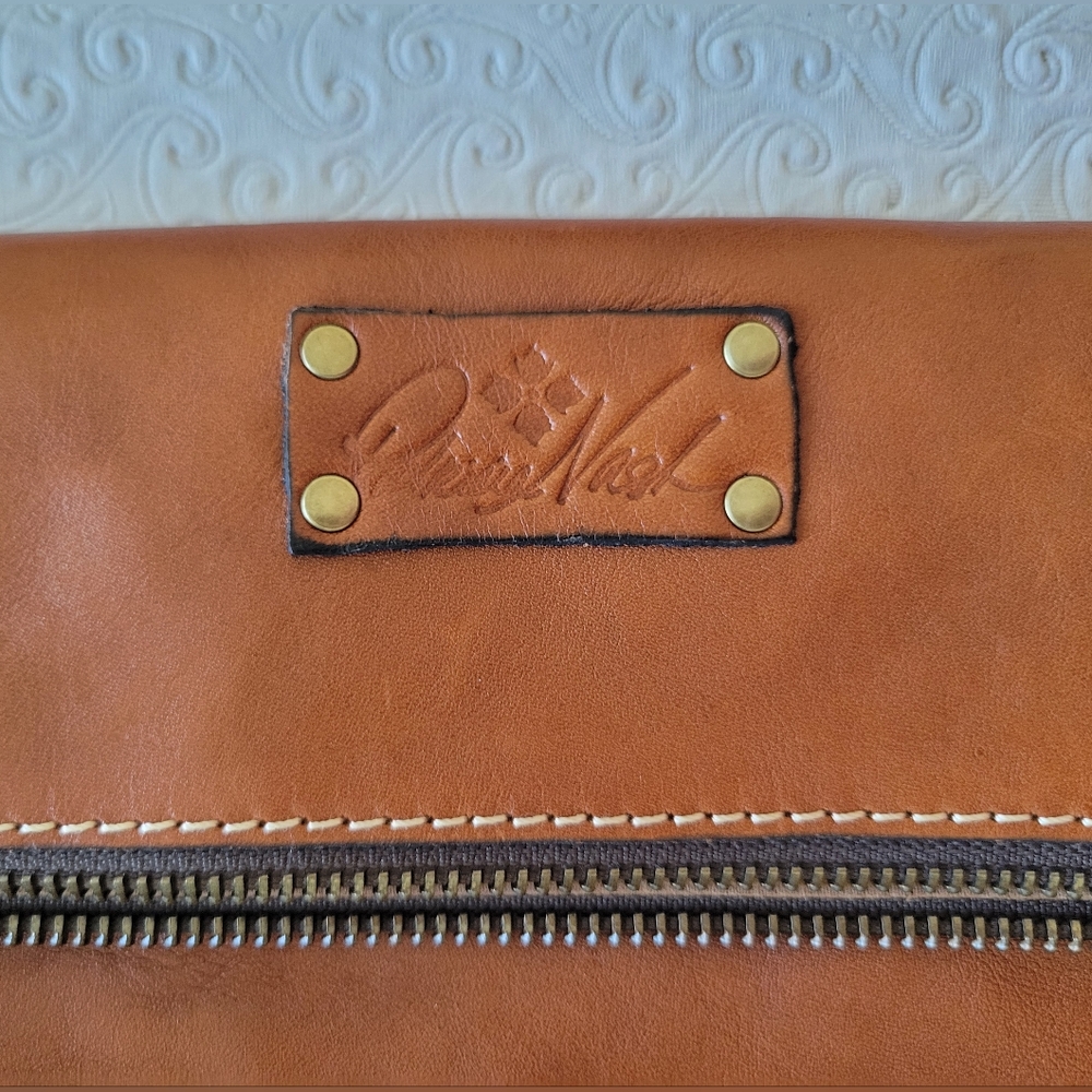 Patricia Nash tan / carmel brown Fold Over Leather Clutch Bag Purse - Picture 2 of 12